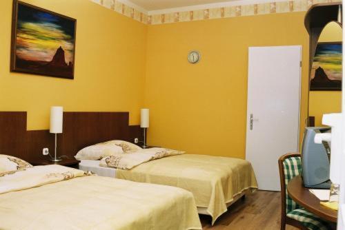 Sunset Motel Szombathely Habitación foto